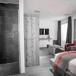 Otel The Dom Operated By Dorint